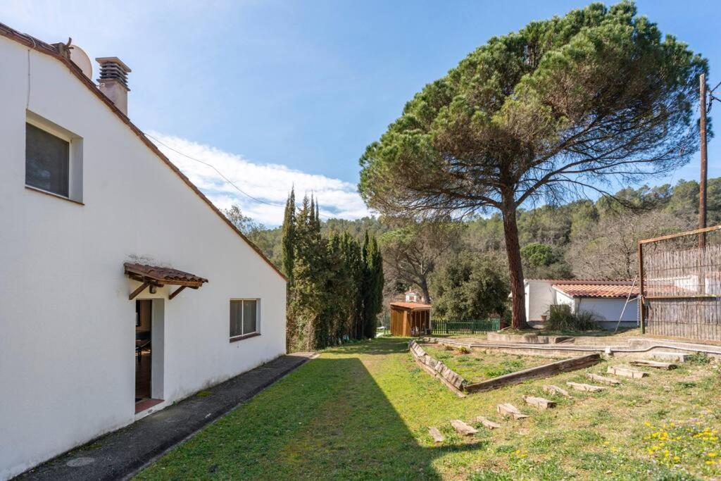 Casa Con Piscina Cerca De Girona Villa Esterno foto